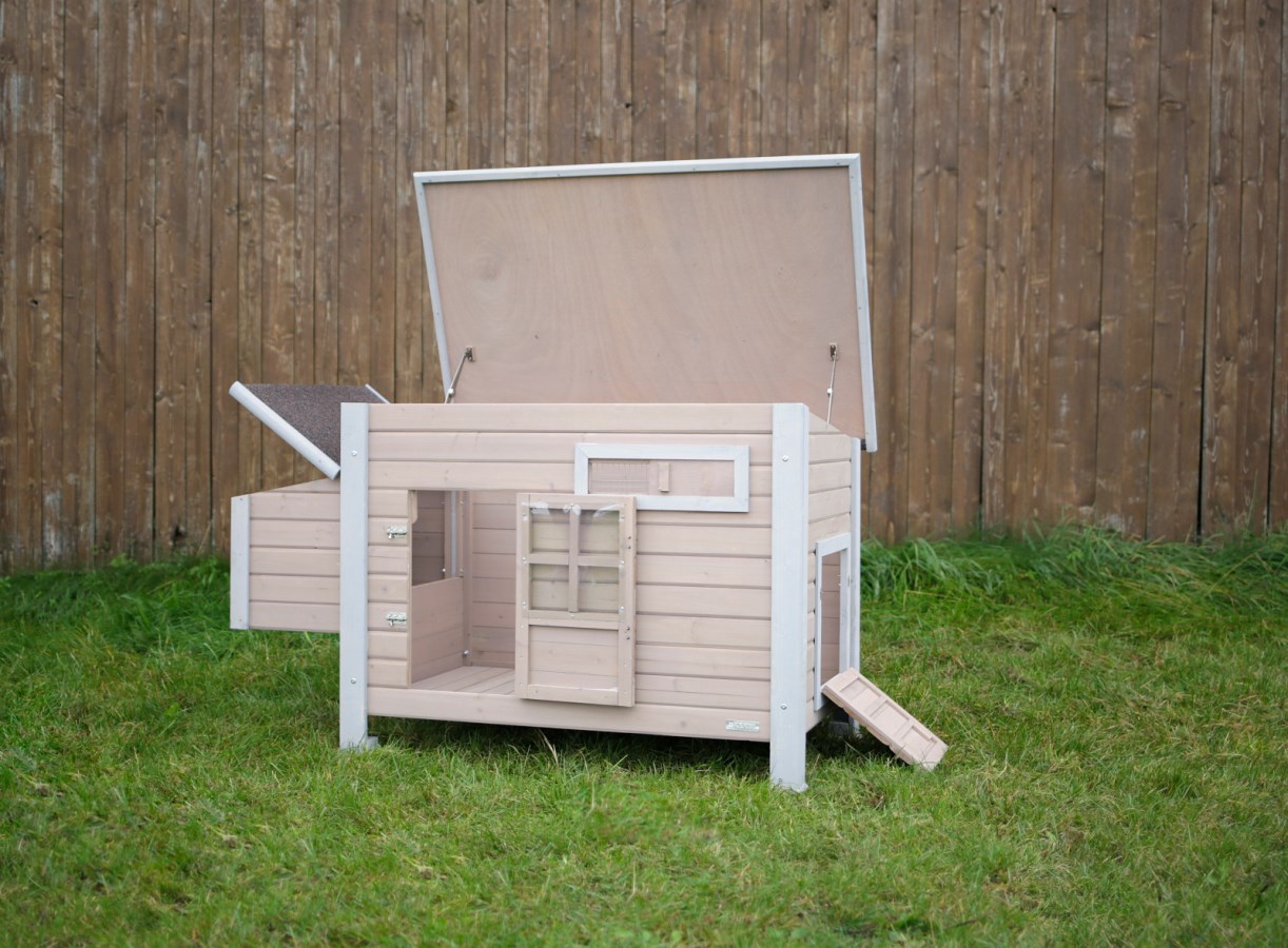 Otevřený kurník EMMA - vnitřní prostor