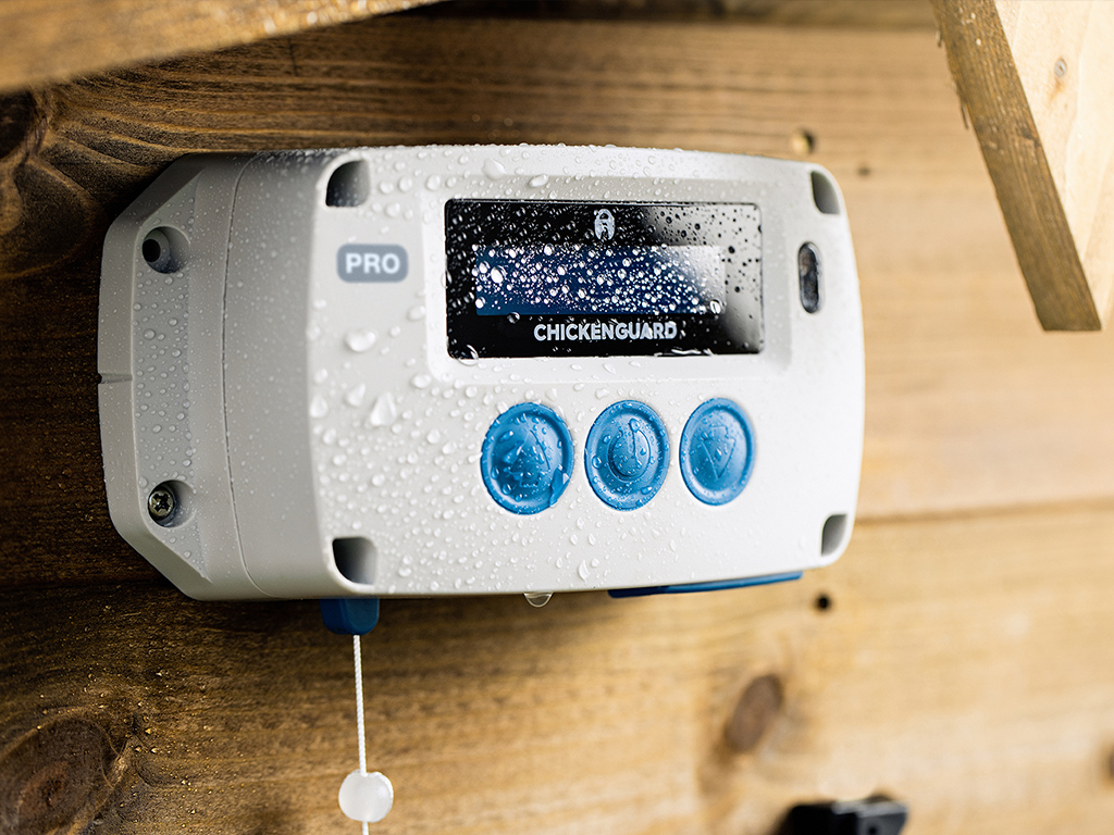 Chicken Guard Pro 25x30 – ovládací jednotka a dvířka